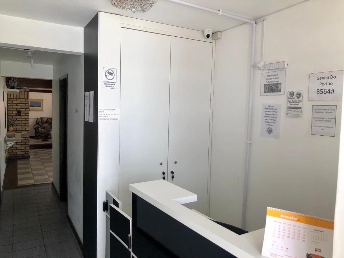 Quatro Ilhas Beach Hostel Бомбиньяс Экстерьер фото