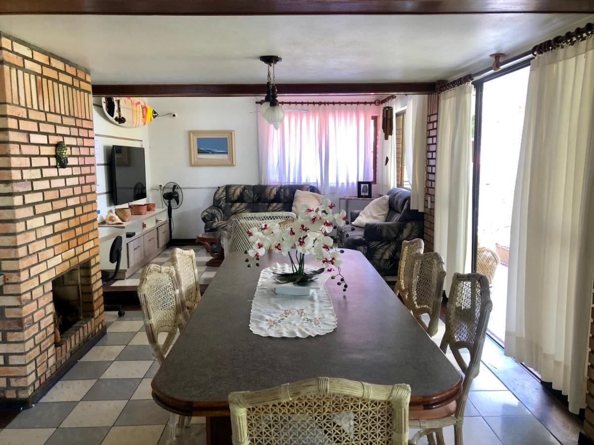 Quatro Ilhas Beach Hostel Бомбиньяс Экстерьер фото