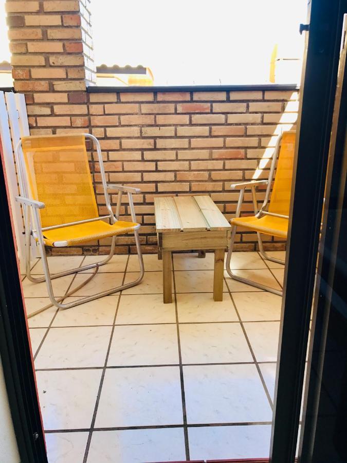 Quatro Ilhas Beach Hostel Бомбиньяс Экстерьер фото